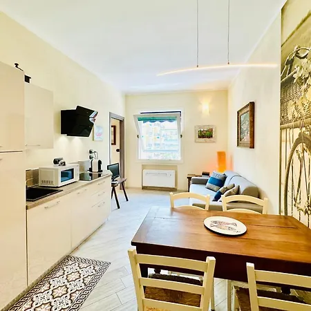 Apartament Hostdomus - Casa Betta Alassio