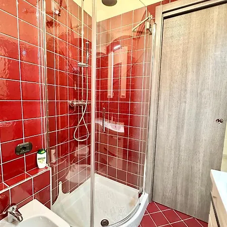Hostdomus - Casa Betta ألاسيو